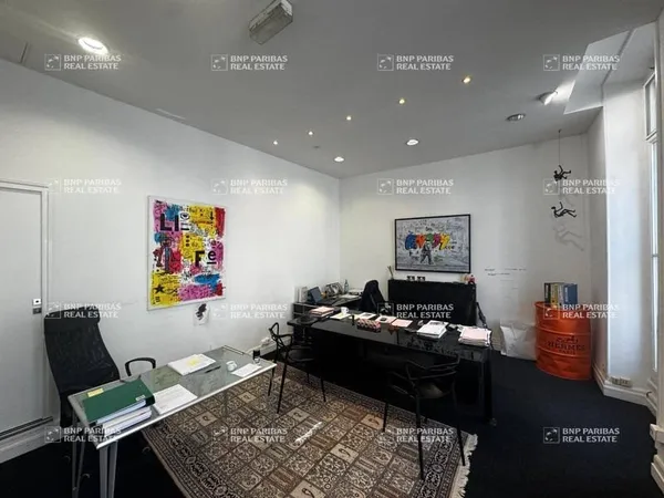 Bureaux 163 m²