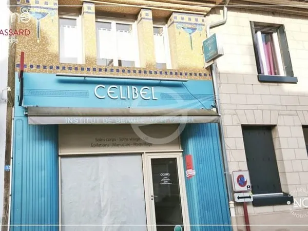 IMMEUBLE de 160 m2 de 2 lots en monopropriété NORT-SUR-ERDRE