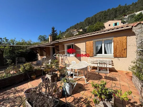 Maison T4 de plain pied de 90 m2 + dépendance T2 de 30 m2
