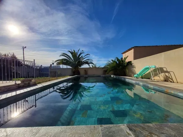 Villa 5 pièces 160 m²