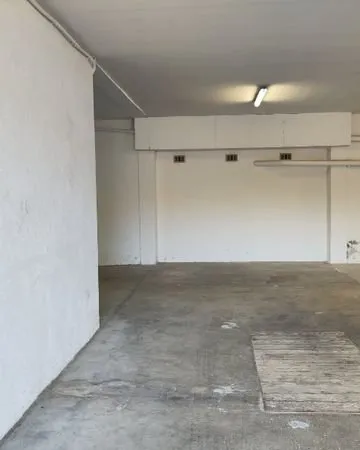 Entrepôt 50 m² LIGNAN SUR ORB