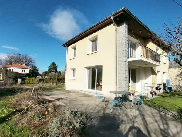 VIENNE 38200 - Maison de 7 pièces sur deux niveaux - 152 m2 - Jardin de 1800 m² avec Piscine Naturel