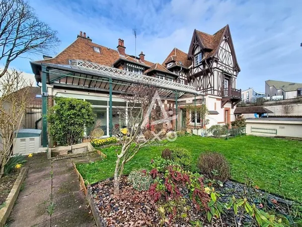 Maison Vente Beauvais 8p 216m² 515000€
