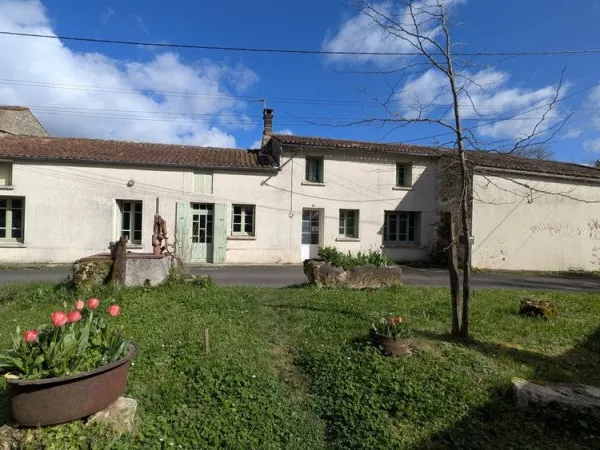 Maison à Rénover située sur la commune de Saint-Simon-De-Pell