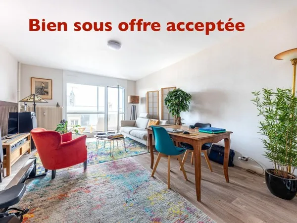 APPARTEMENT 3 PIÈCES - VUE MER - PARKING ET CAVE