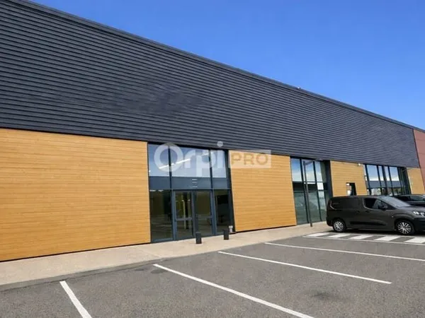 Local commercial 486 m²