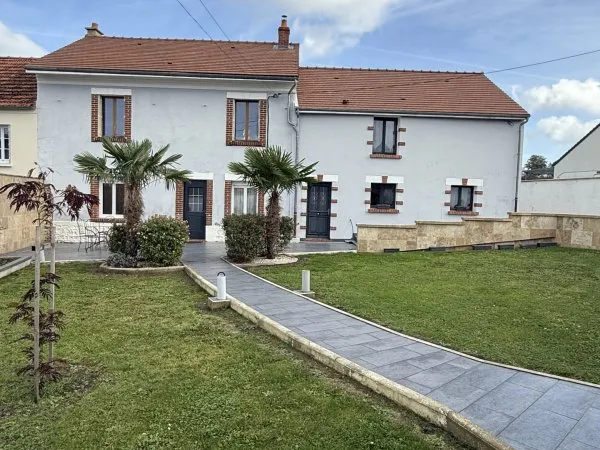Maison 8 pièces 254 m²
