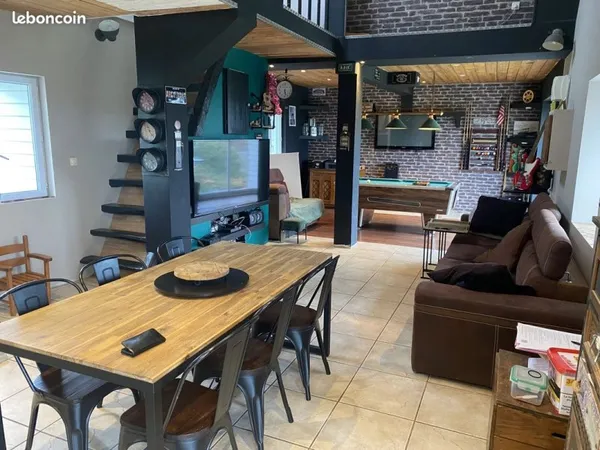 Maison 10 pièces 230 m²