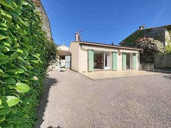 Maison de plain-pied 3 pièces 74 m²
