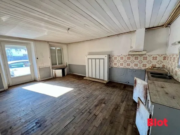 BLOT IMMOBILIER A VENDRE MAISON - 4 CHAMBRES - CENTRE-VILLE