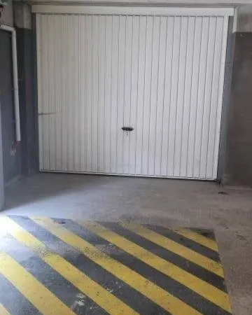 Sainte croix en plaine , garages en sous-terrain