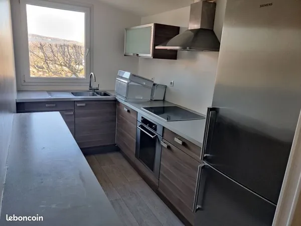 Appartement duplex 4 pièces 81 m² - 3 chambres - parking - Elisabethville proche A13 futur RER