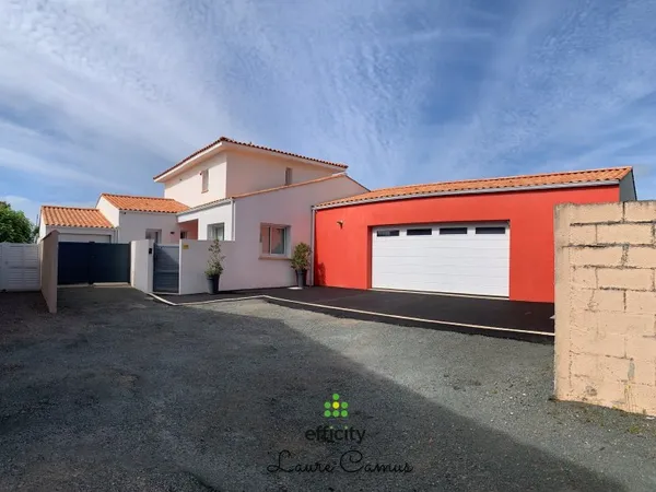 Maison 6 pièces 198 m²