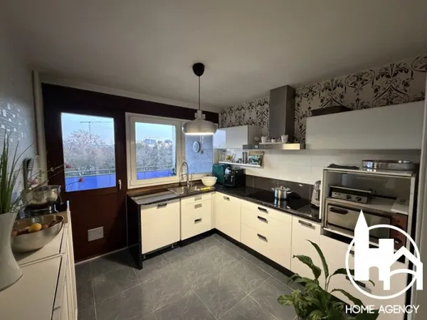 Appartement 4 pièces 87 m²