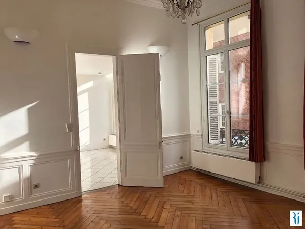 RUE CROIX DE FER VUE CATHEDRALE ROUEN - Joli F2 BIS de 54,32 m² au calme