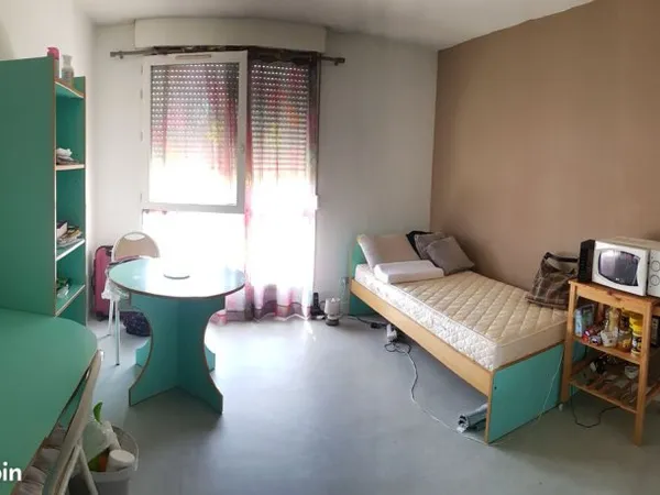 Studio meublé 21 m² - Centre Orléans / Bords de Loire - 450 charges comprises