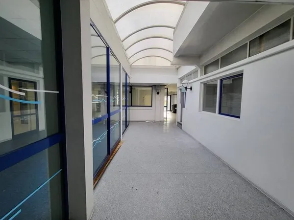 Immeuble 650 m²