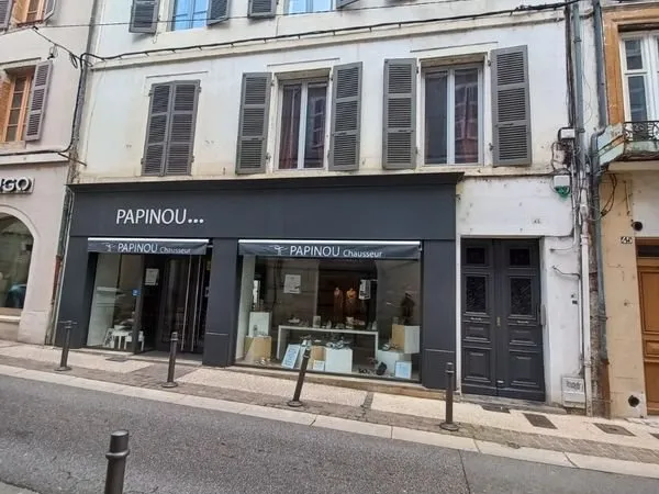 Immeuble 15 pièces 240 m²