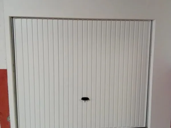 Garage - Local de stockage - 17 m2 - Neuf