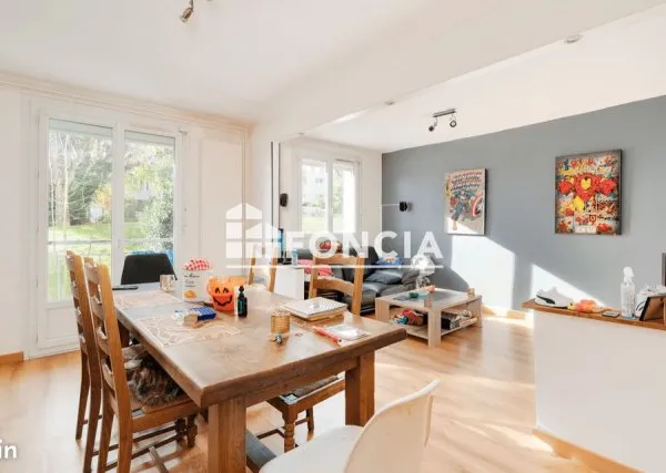 Idéal Investisseur : Appartement 3 pièces traversant de 57,86 m², au calme