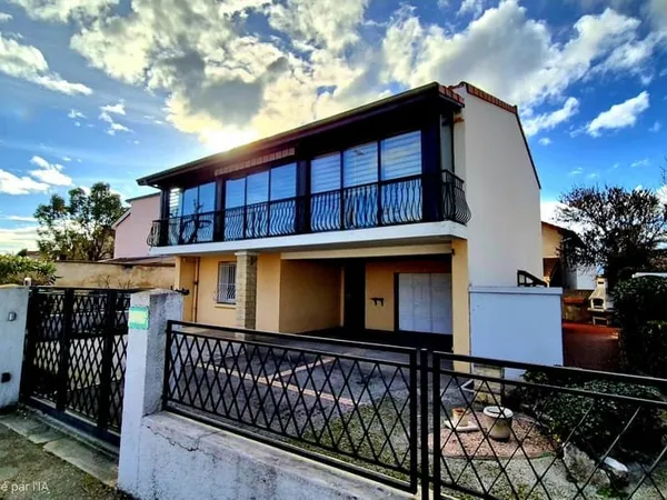 Maison individuelle sur 2 niveaux de 121 m2 sur parcelle de