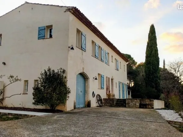 Bastide au coeur de la Provence verte