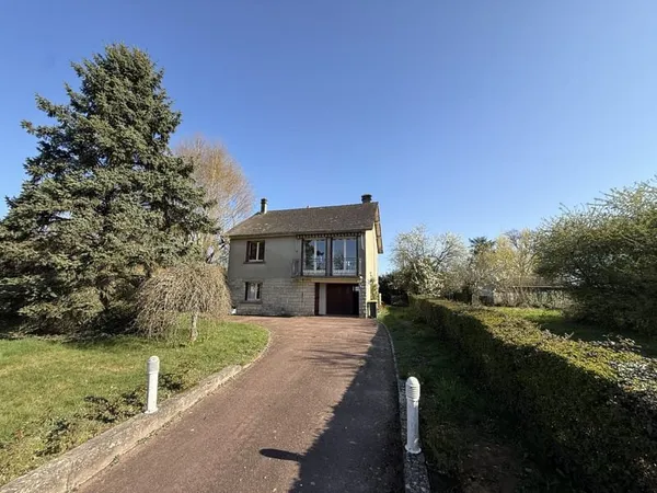 Au coeur de Menetou-Râtel (18300), charmante maison des année