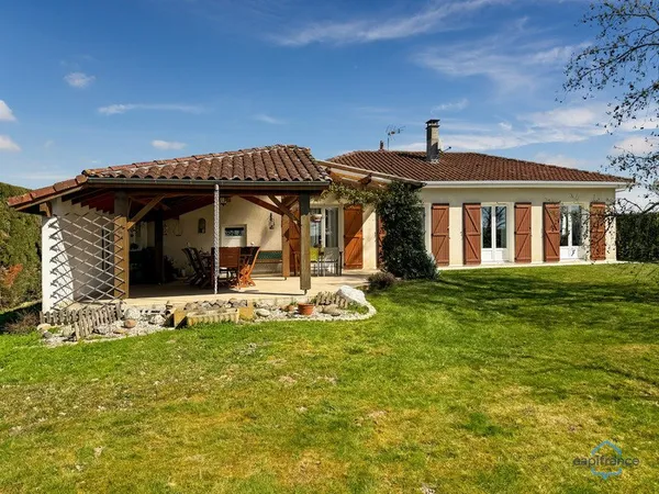 Dpt Gers (32), à vendre BARCELONNE DU GERS Maison T4 de 105 m² habitables en plain-pied + garage att