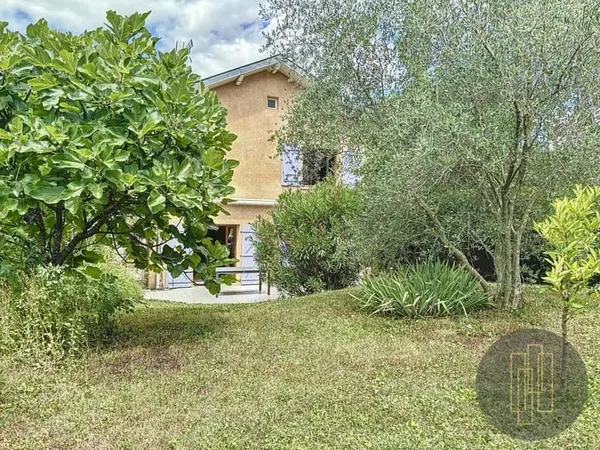 Exclusivité - Villefranche centre - Maison 168 m² avec 4 chambres et jardin 658 m²