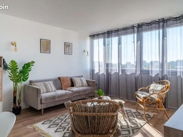 Appartement 6 pièces 105 m²