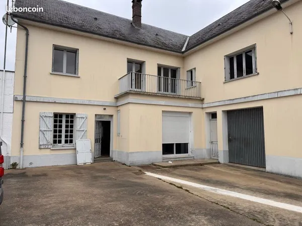 Maison Centre ville Longny les villages 140m2