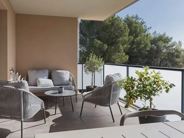 Sublime type 3 avec terrasse de 15 mètres carrés - Aix/Nord proche centre historique