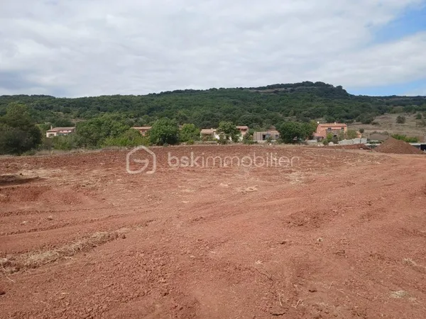 Terrain 3054 m²