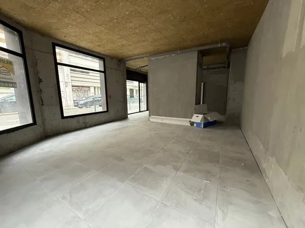 Commerce Location Grenoble  50m² 600€