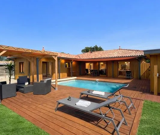 Rare à Montalivet - Maison bois 2022 avec piscine - plage et marché à pied