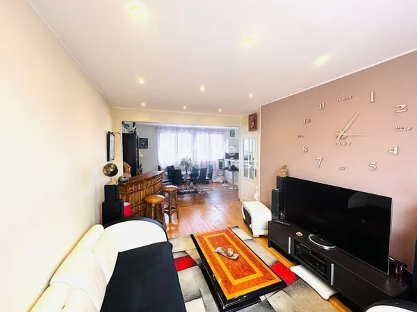 Appartement 6 pièces 90 m²