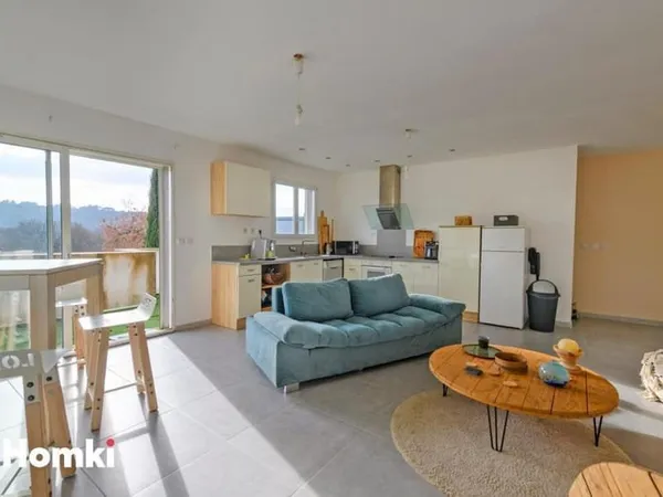 DPE C Maison 4 pièces récente de 85m2 avec extérieurs sur Montpezat