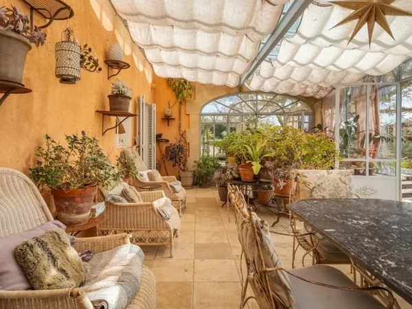 Maison 4 pièces 500 m²
