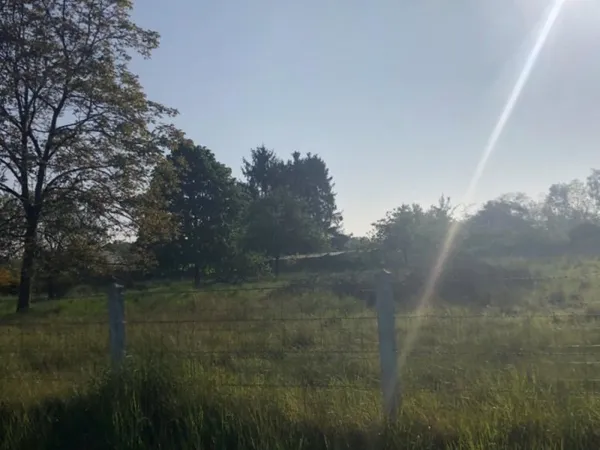 Terrain 2000 m²