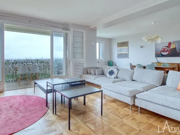 Appartement familial, vue panoramique sur Paris et alentours