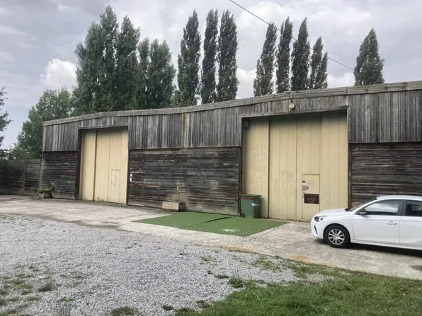 Entrepôt 4 pièces 600 m²