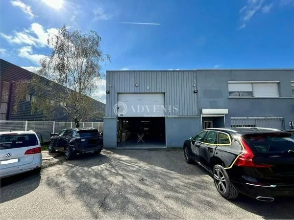Local d'activité 380 m²