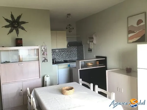 Direct plage et à 300 m du Port,appart T2cabine+loggia