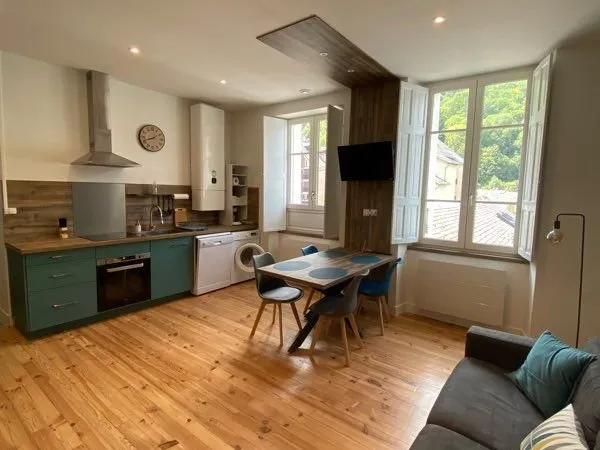 Appartement plein centre Luchon