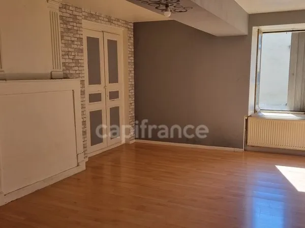 72390 LAVARE -Maison de bourg SH 75.37M2 - TERRAIN 295m2