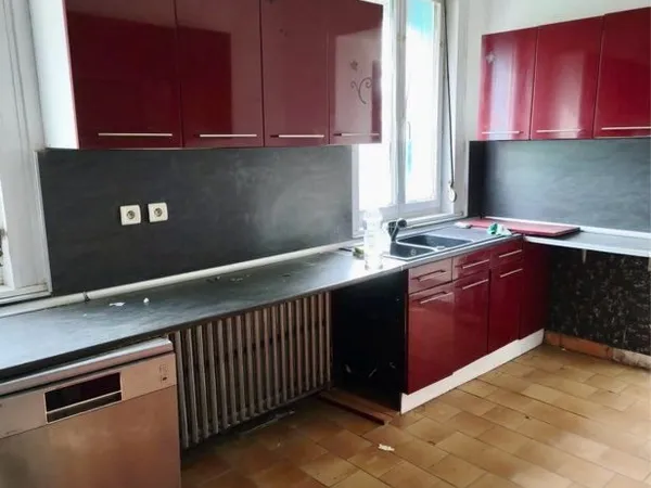 Maison semi individuelle, idéalement située