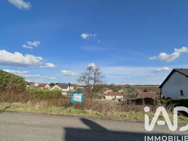 Terrain 600 m²