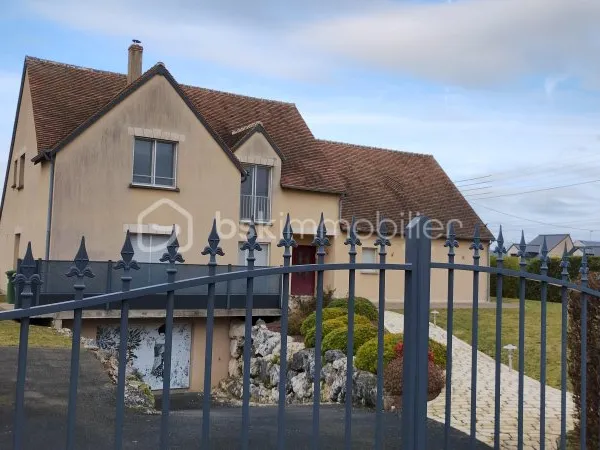 Maison 6 pièces 239 m²