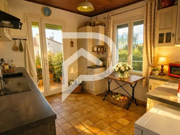 Maison Saint Andre 6 pièce(s) 224 m2
