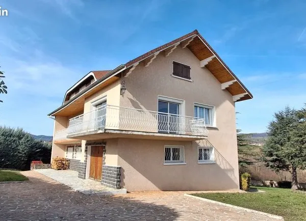 Maison 6 pièces 170 m² Genilac